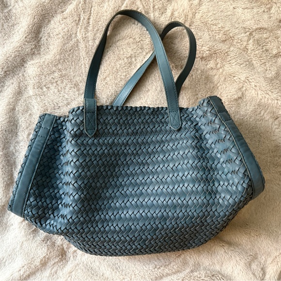 NWT Madewell The Medium Transport Tote Woven Leather Edition Ocean Blue - Picture 9 of 11